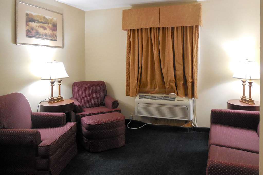 Giles And Hotel Pulaski